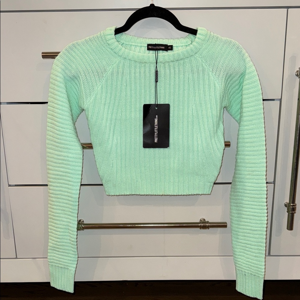 PrettyLittleThing Light Green Ribbed Knit Top